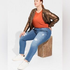 Torrid Perfect Boyfriend Mid-Rise Jean Size 20 Regular